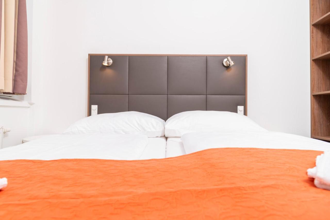 Favoriten Apartament